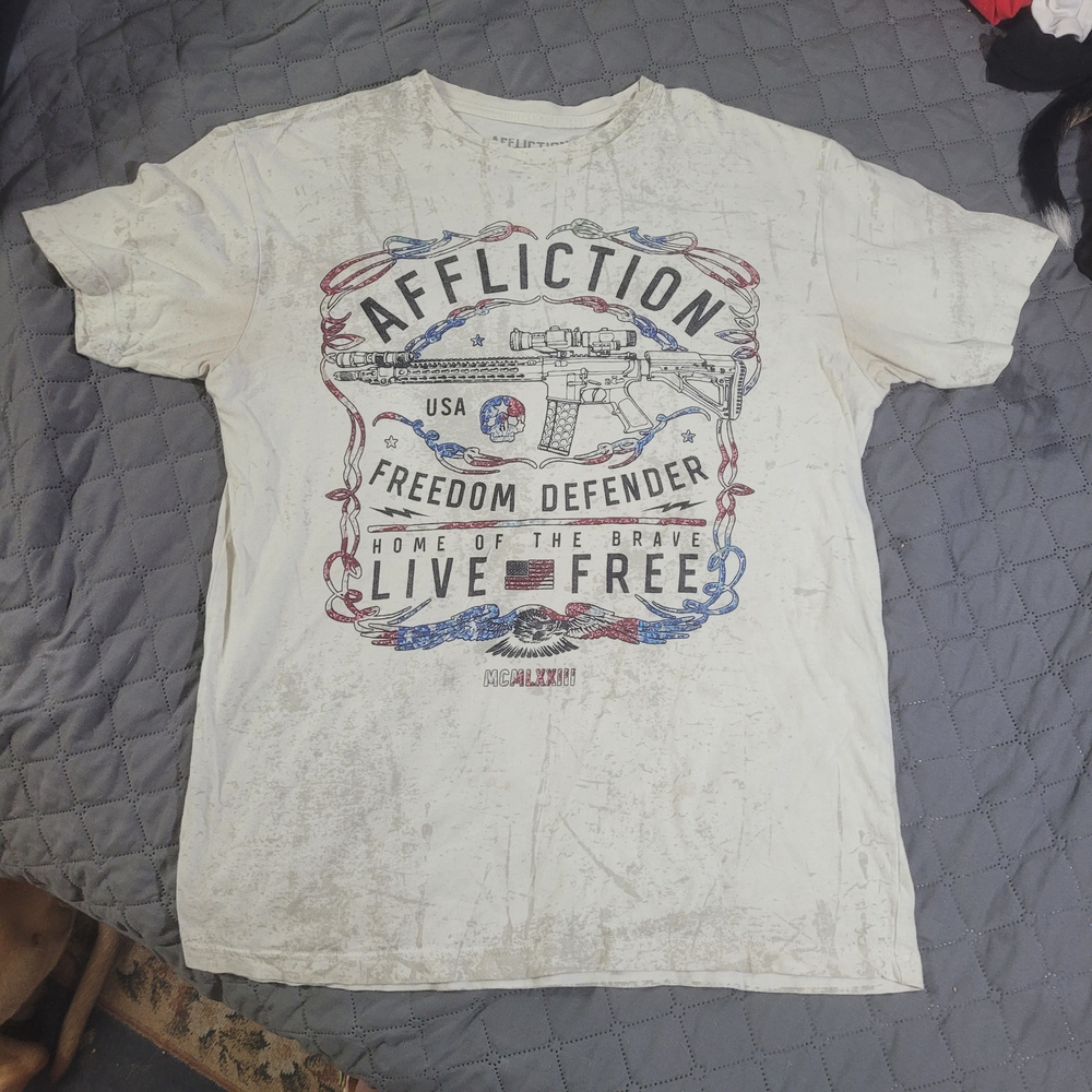 Vintage Men Afflication Tshirt Sz L